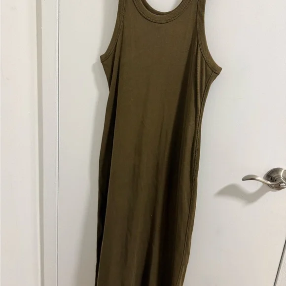 Everlane Olive Midi Dress - Picture 2 of 4